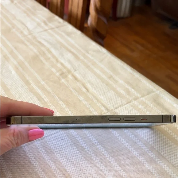 IPhone 12 ProMax - Picture 4 of 6